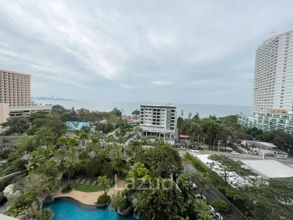 Riviera Wongamat Studio Room for Sale