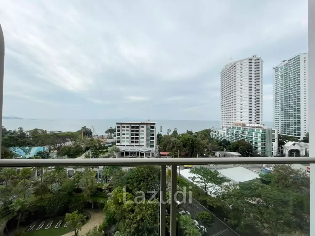 Riviera Wongamat Studio Room for Sale