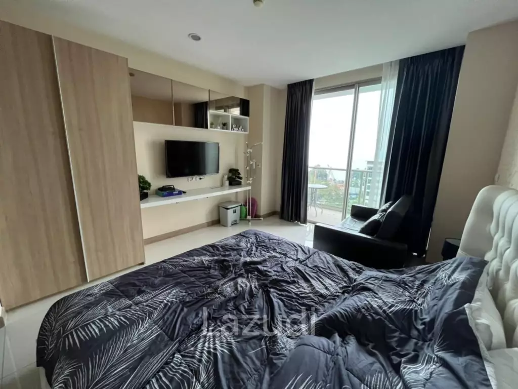 Riviera Wongamat Studio Room for Sale