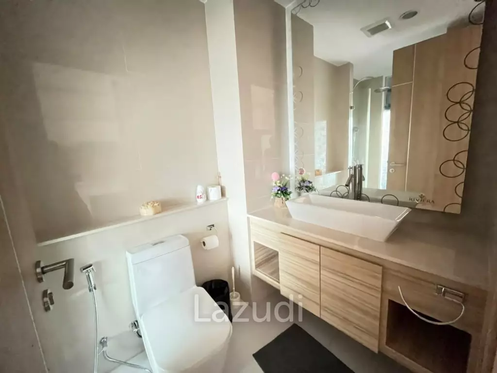 Riviera Wongamat Studio Room for Sale