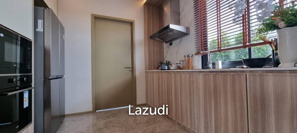 Pool Villa House for Sale in Huay Yai
