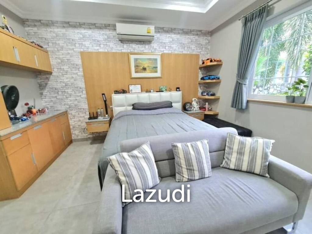 Pool Villa House for Sale in Huay Yai