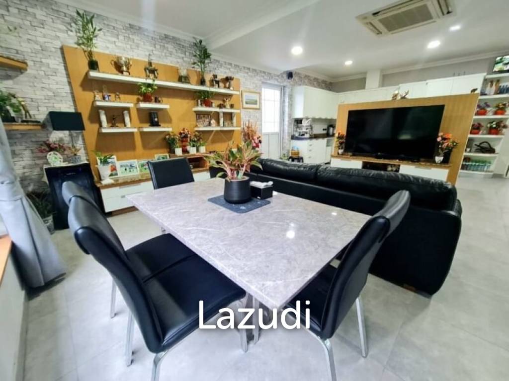 Pool Villa House for Sale in Huay Yai