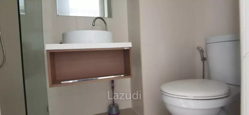 Sea Saran Studio for Sale in Bangsaray