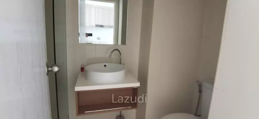 Sea Saran Studio for Sale in Bangsaray
