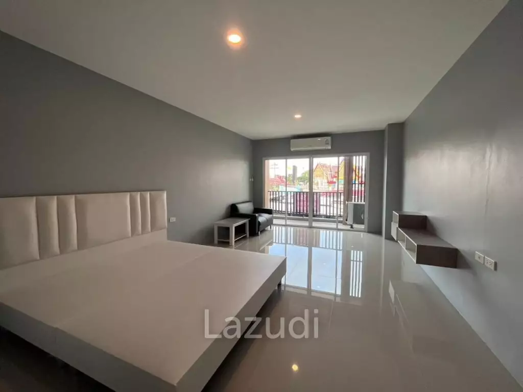 Studio The Center Views Condo for Sale
