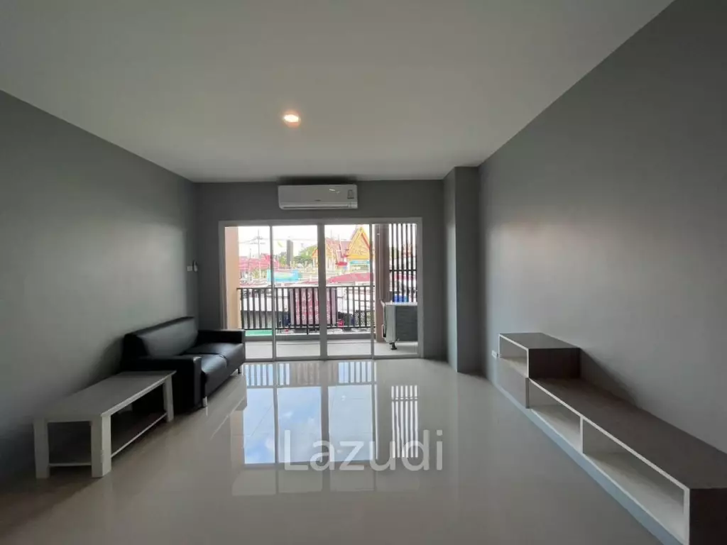 Studio The Center Views Condo for Sale