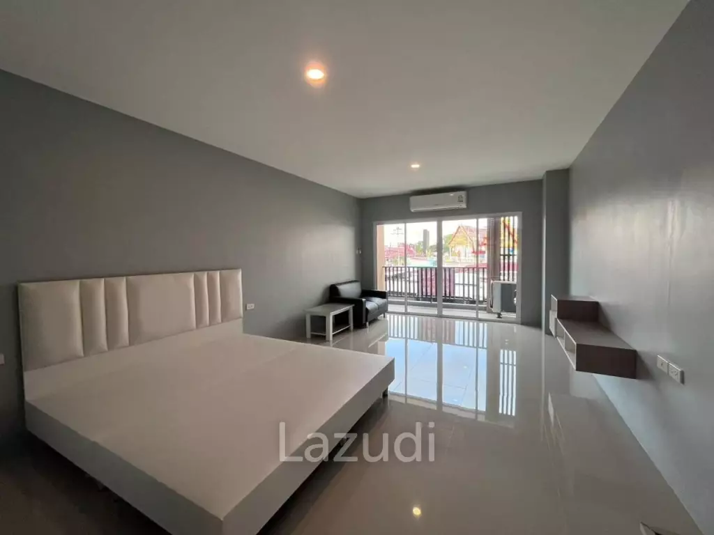Studio The Center Views Condo for Sale