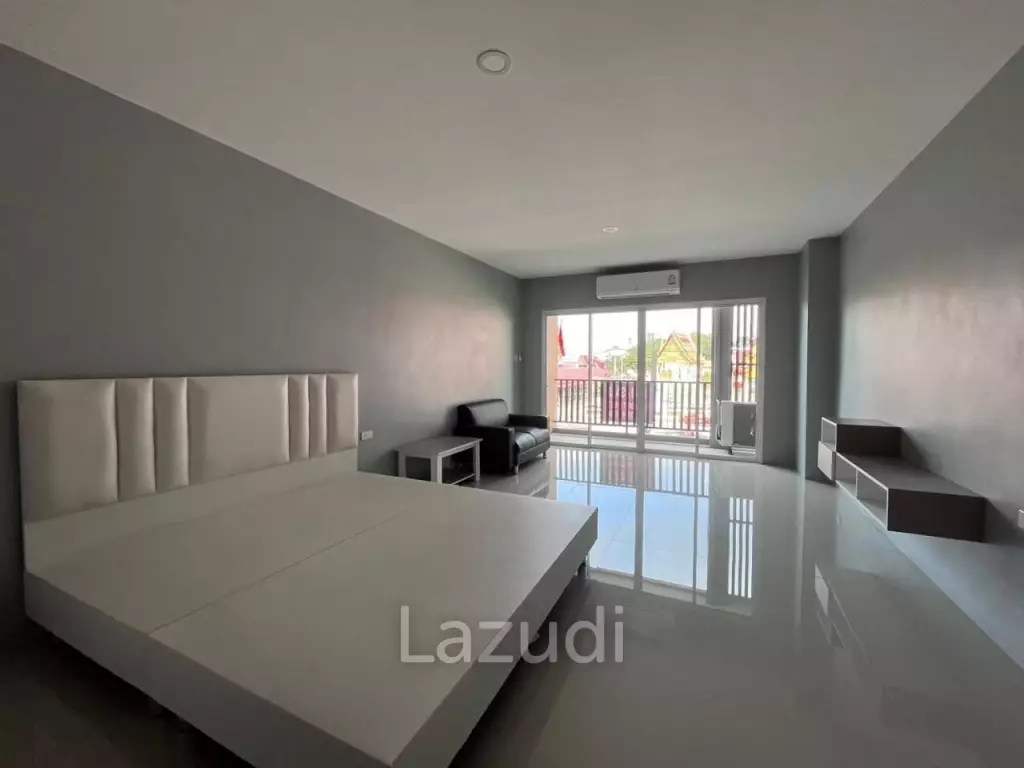 Studio 1 Bath 39 SQ.M The Center Views