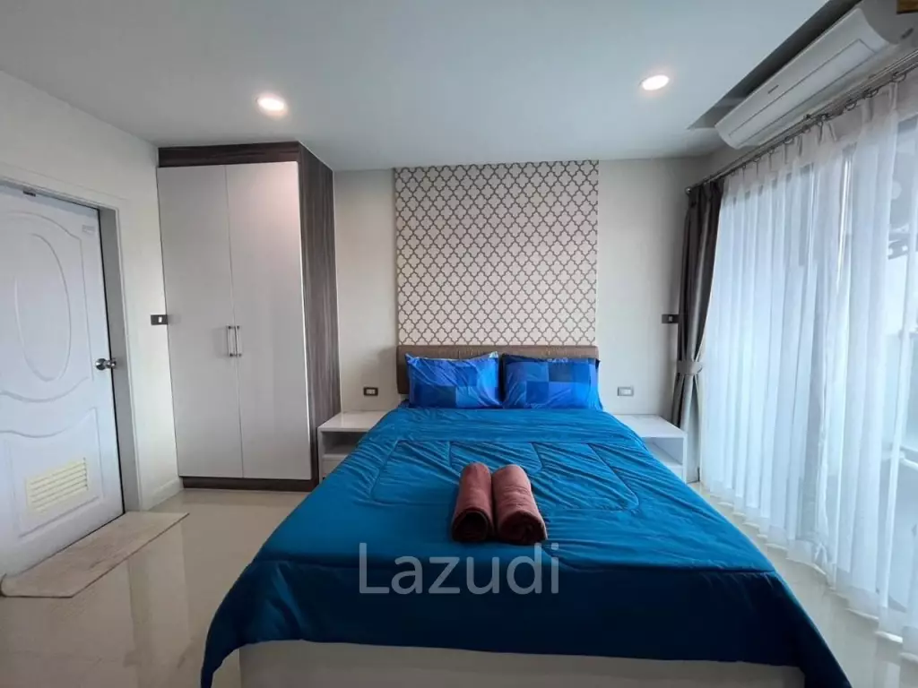 Studio 1 Bath 31 SQ.M Sea + Sky Condo Bangsaray