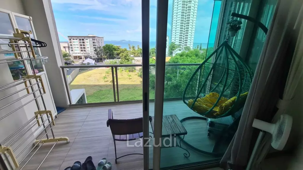2 Bed 2 Bath 71 SQ.M The Riviera Wongamat Beach