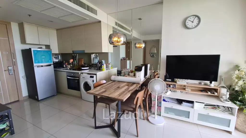 2 Bed 2 Bath 71 SQ.M The Riviera Wongamat Beach