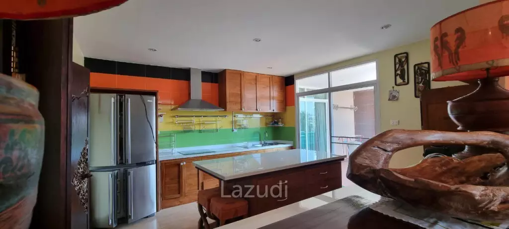 1 Bed 1 Bath 203 SQ.M  Executive Residence IV