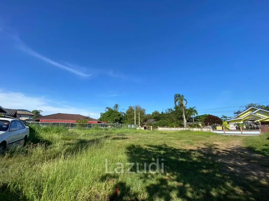 Good Land plot in Bangsaray for Sale
