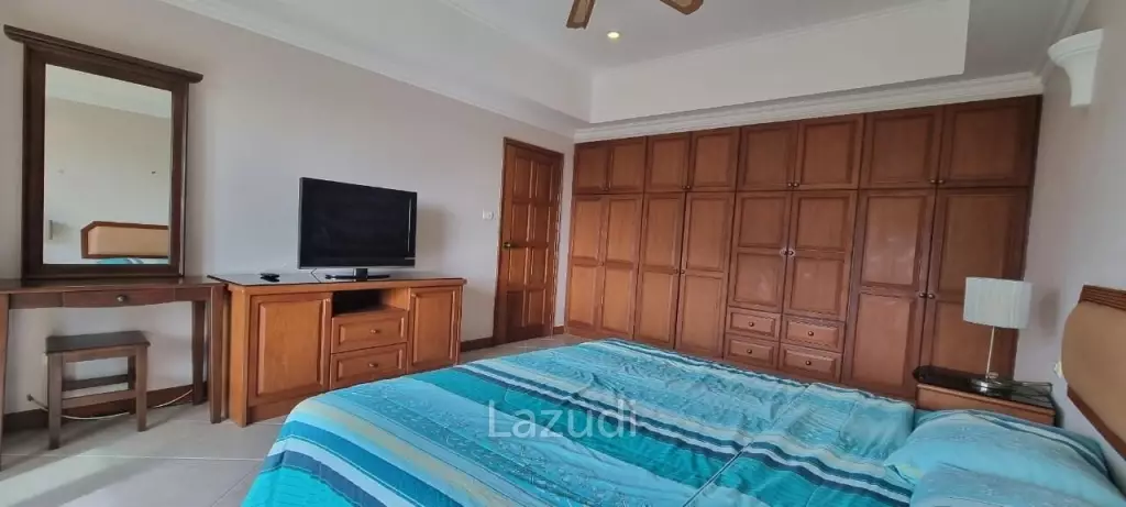 2 Beds 2 Baths 166 SQ.M View Talay Residence 1