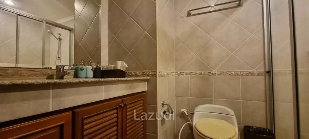 2 Beds 2 Baths 166 SQ.M View Talay Residence 1