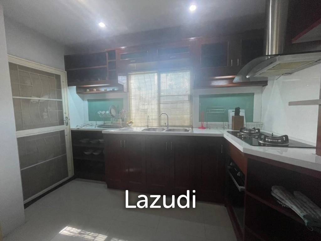 2 Storey House for Sale in Jomtien