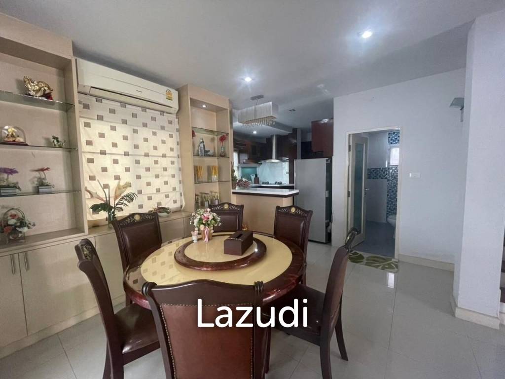 2 Storey House for Sale in Jomtien