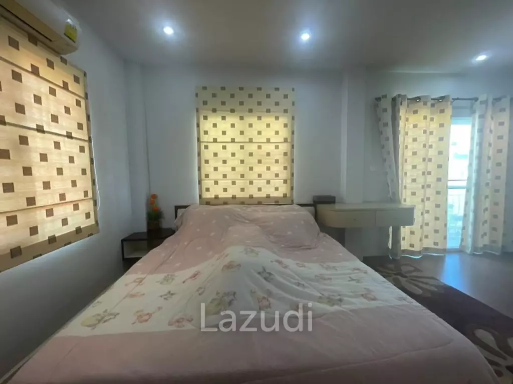 2 Storey House for Sale in Jomtien