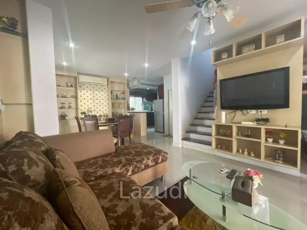 2 Storey House for Sale in Jomtien