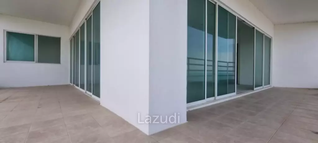 1 Bed 2 Bath 145 SQ.M View Talay 8 Condo