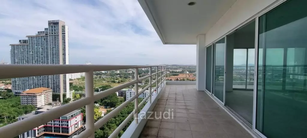 1 Bed 2 Bath 145 SQ.M View Talay 8 Condo