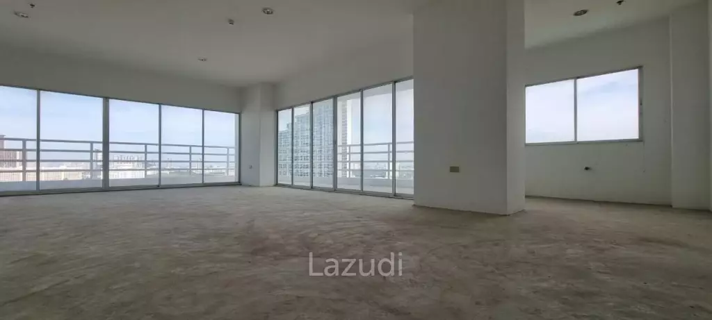 1 Bed 2 Bath 145 SQ.M View Talay 8 Condo