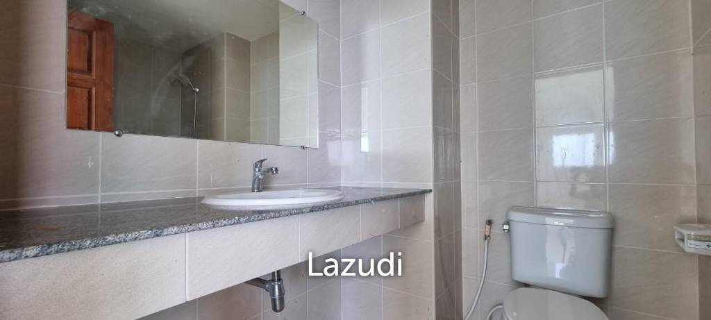 3 Bed 3 Bath 288 SQ.M View Talay 8 Condo