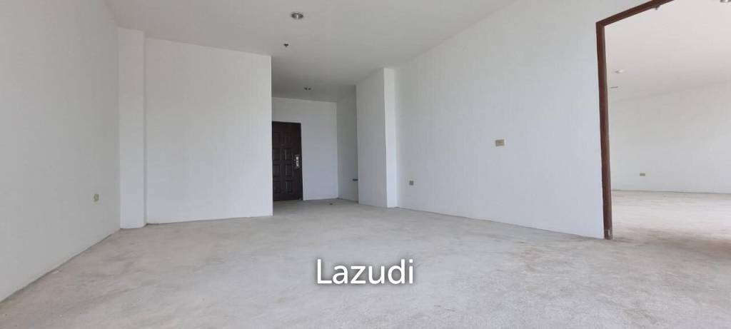 3 Bed 3 Bath 288 SQ.M View Talay 8 Condo