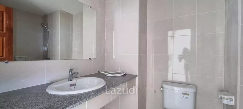 3 Bed 3 Bath 288 SQ.M View Talay 8 Condo