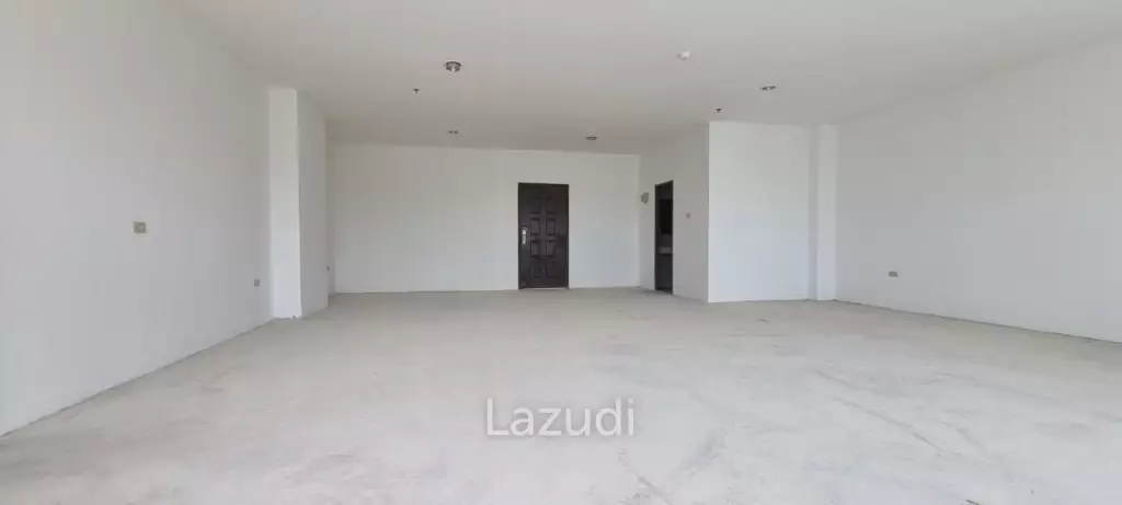 3 Bed 3 Bath 288 SQ.M View Talay 8 Condo