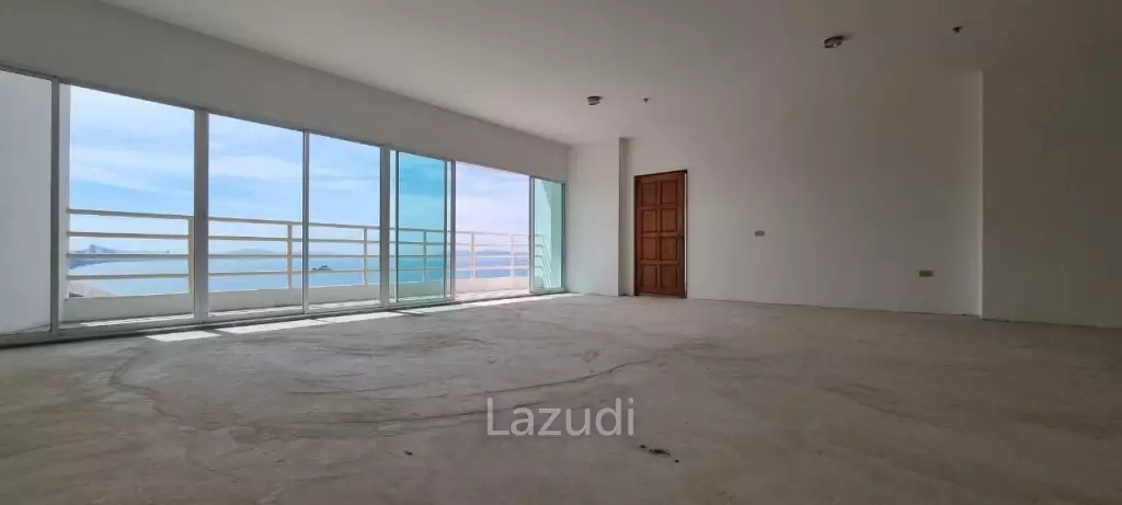 3 Bed 3 Bath 288 SQ.M View Talay 8 Condo
