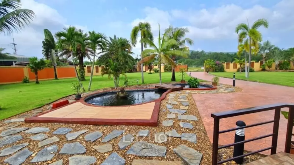 Big Land House for Sale in Sattahip