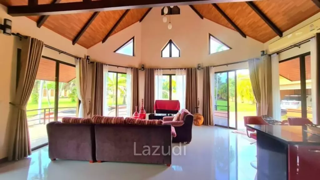 Big Land House for Sale in Sattahip
