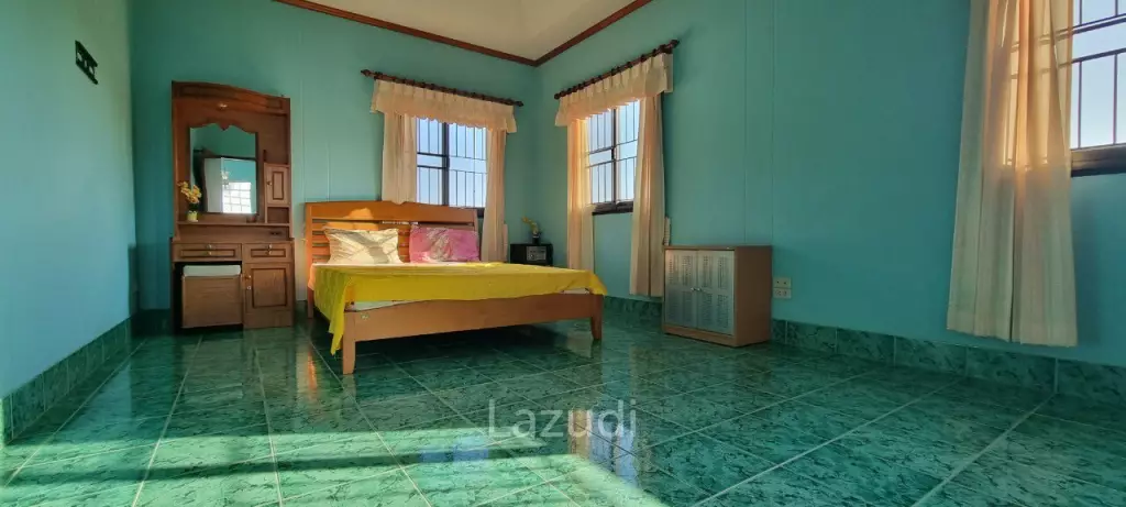 ขายบ้านสระว่ายน้ำส่วนตัวในสัตหีบ