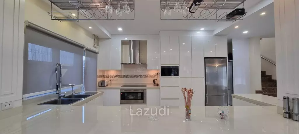 Bangsaray Lovely Pool House for Sale