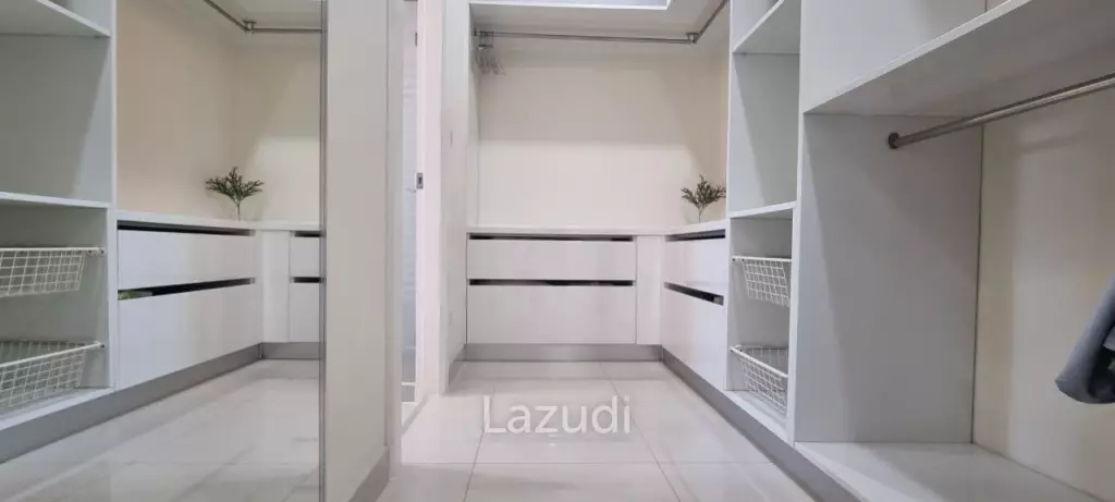 Bangsaray Lovely Pool House for Sale
