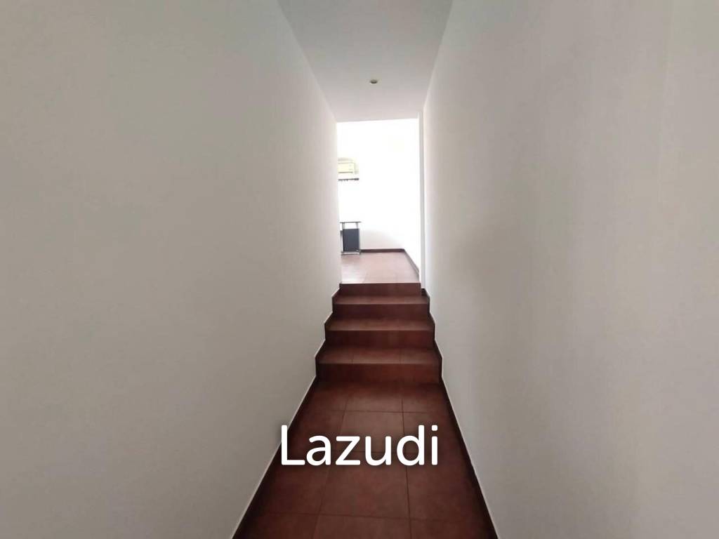 3-Storey House for Sale in East Pattaya