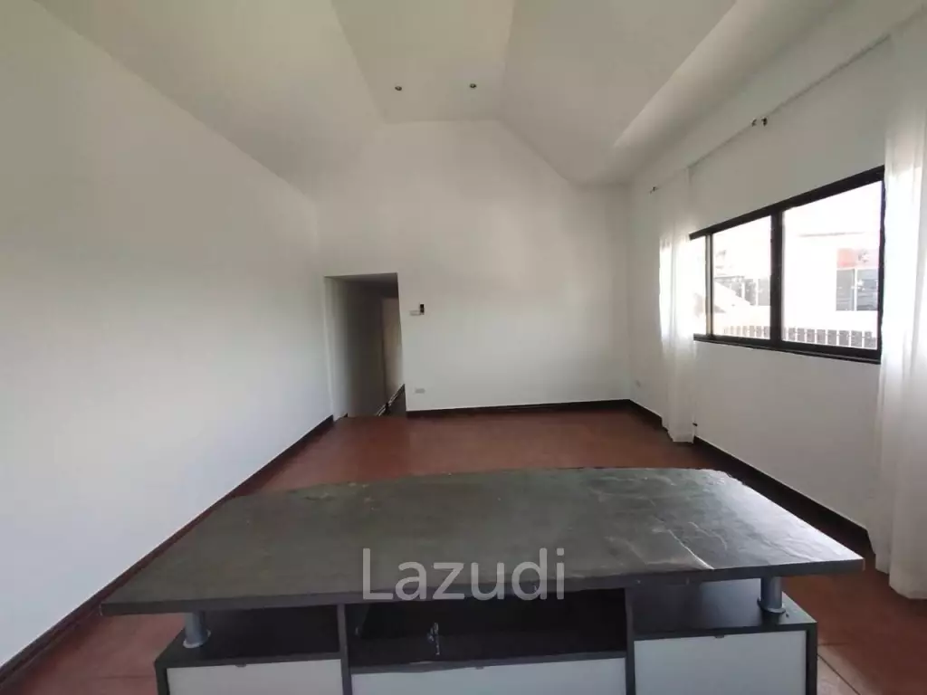 3-Storey House for Sale in East Pattaya