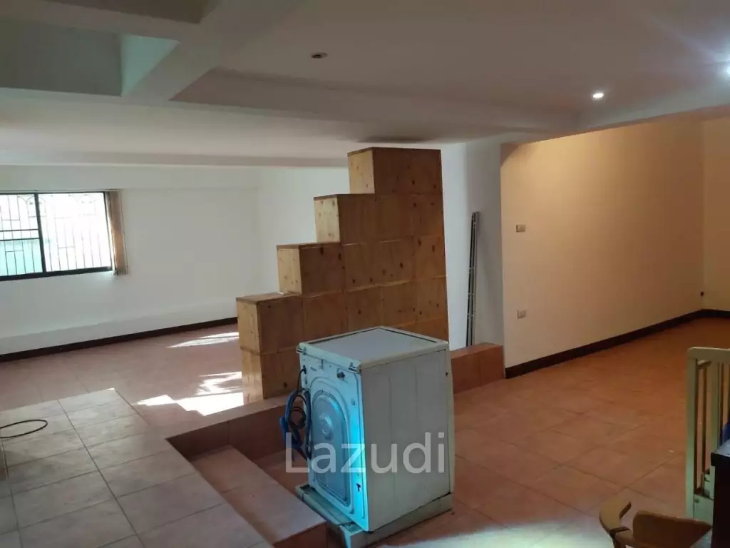 3-Storey House for Sale in East Pattaya