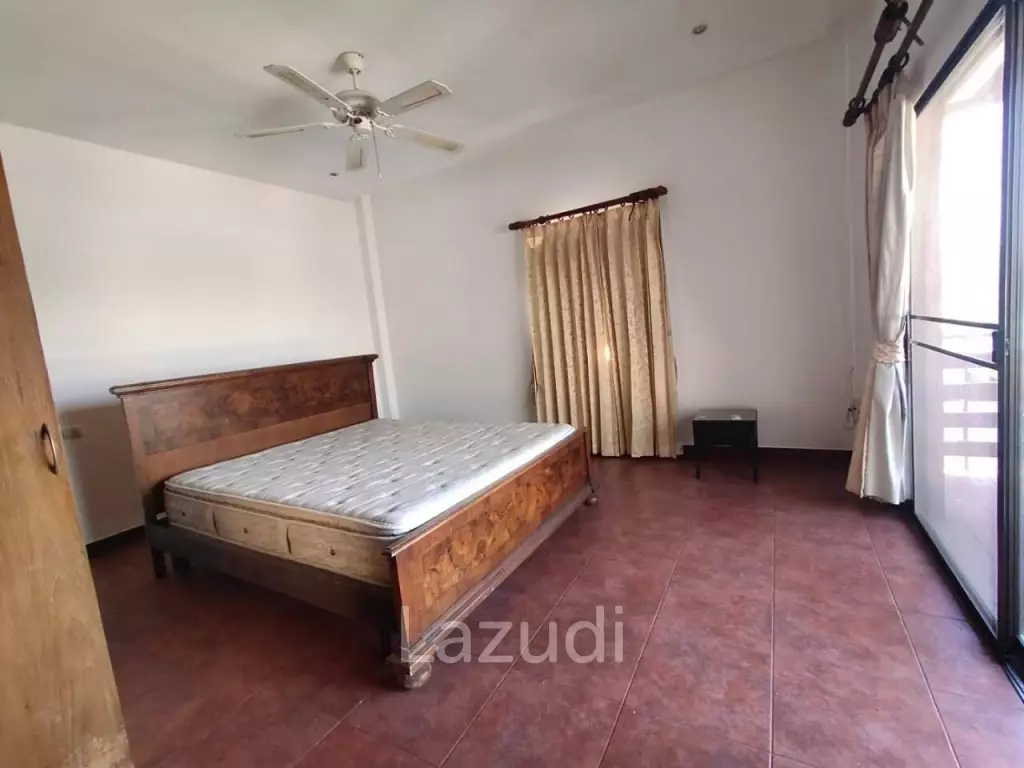 3-Storey House for Sale in East Pattaya