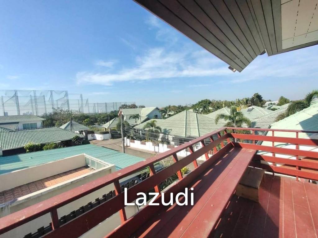 3-Storey House for Sale in East Pattaya