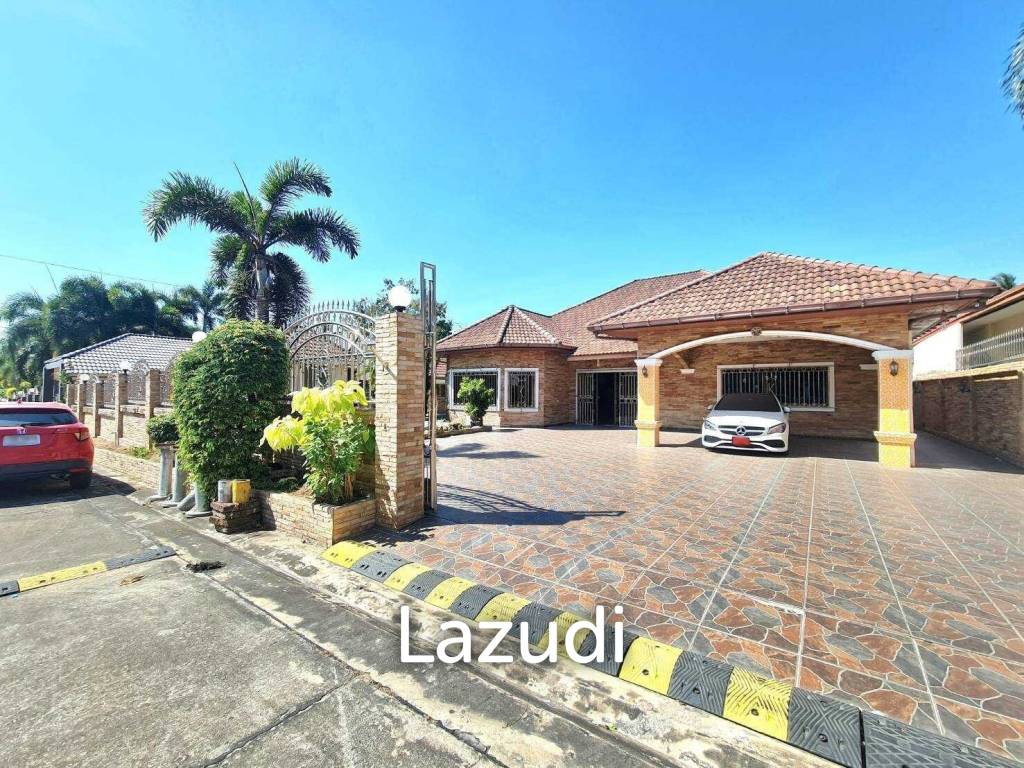 Pool Villa House for Sale in Mabprachan