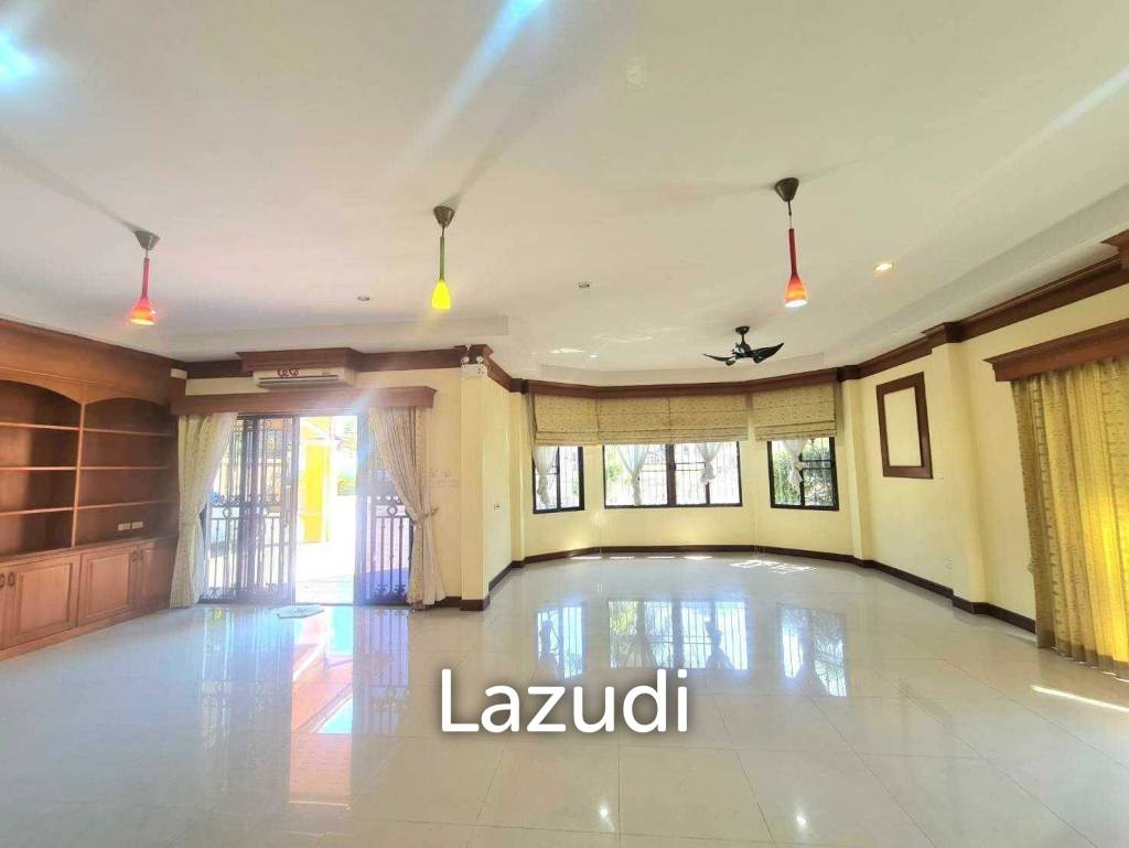 Pool Villa House for Sale in Mabprachan