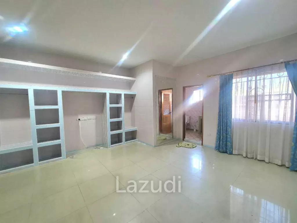 Pool Villa House for Sale in Mabprachan