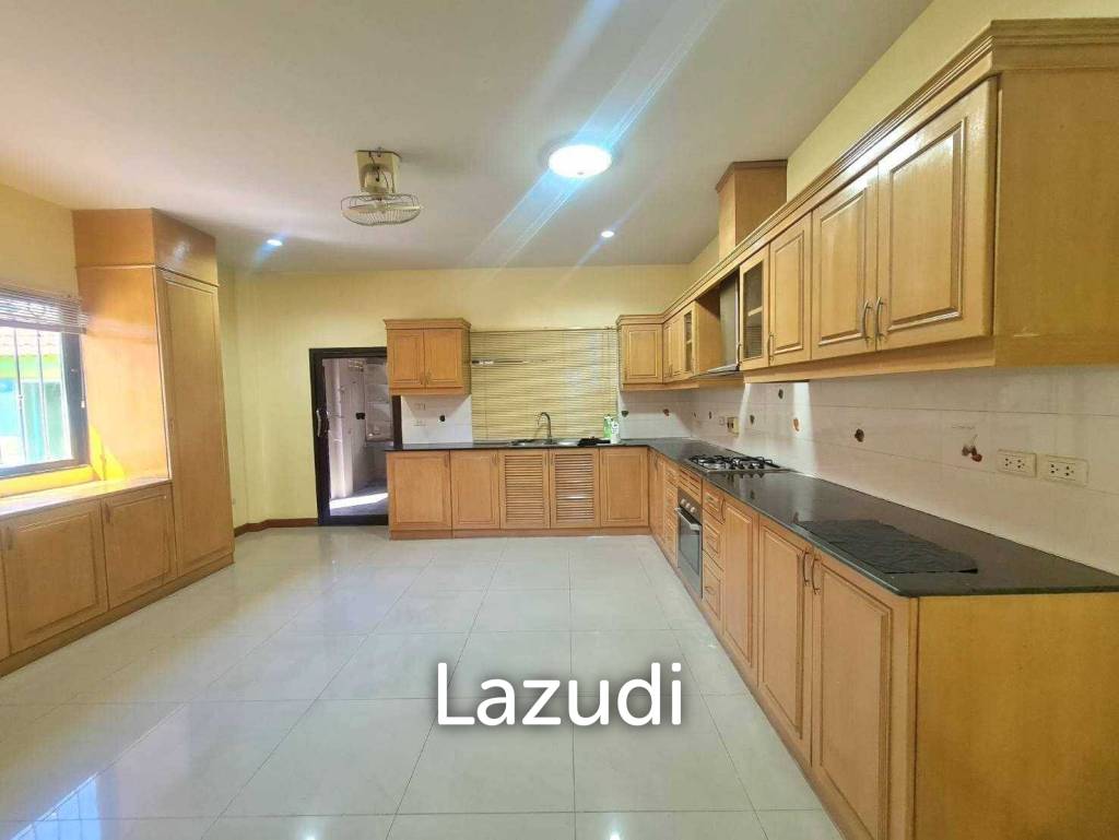 Pool Villa House for Sale in Mabprachan