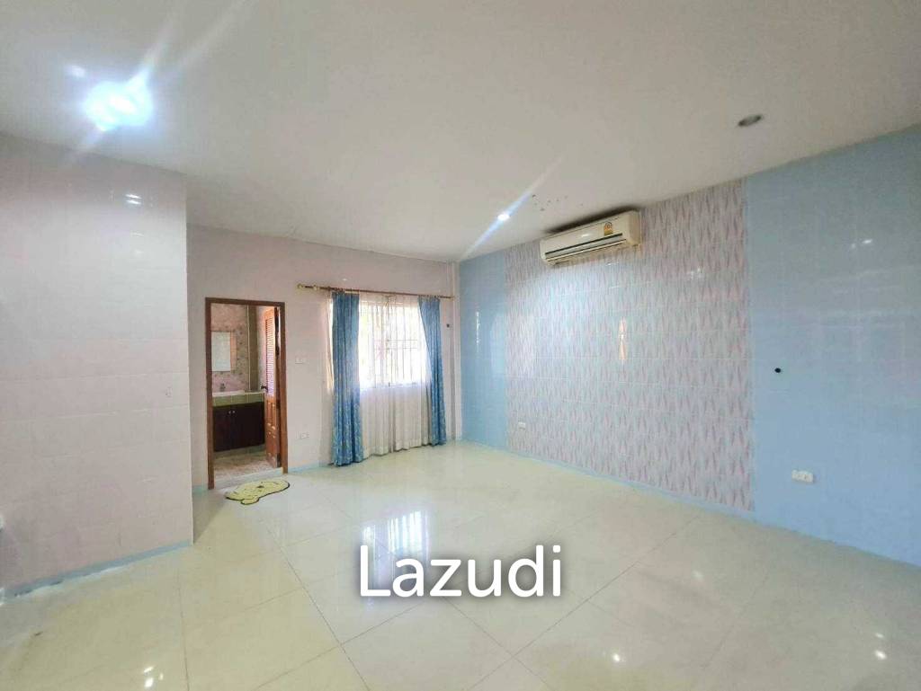 Pool Villa House for Sale in Mabprachan
