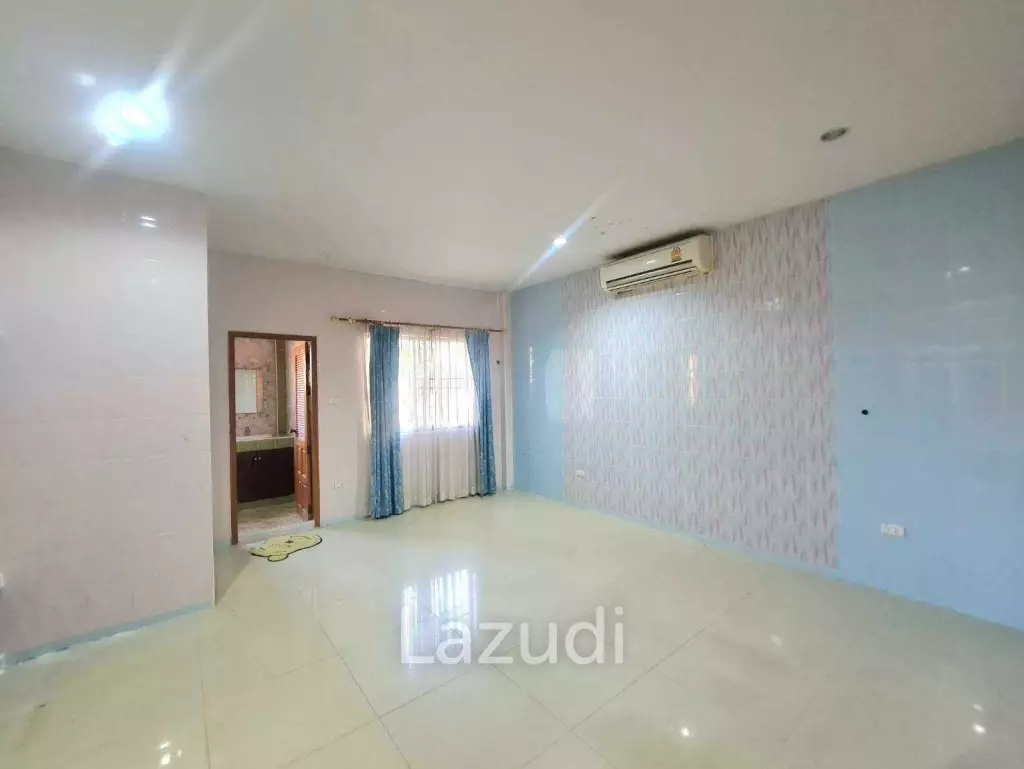 Pool Villa House for Sale in Mabprachan