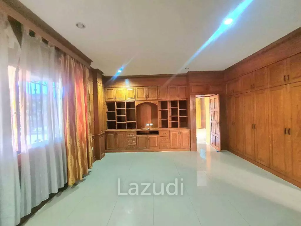 Pool Villa House for Sale in Mabprachan