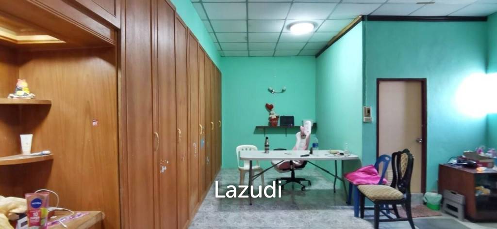 Commercial Building for Sale in Sattahip